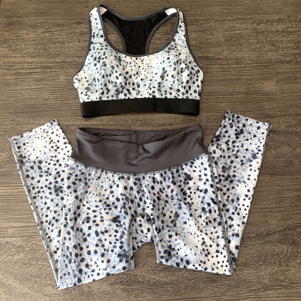EUC Yoga athletic set - Capri and bra